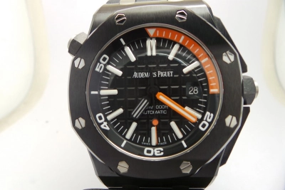 AP0266- watch cover
