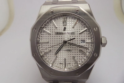 AP0300- watch cover