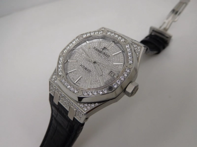 AP0411- watch cover