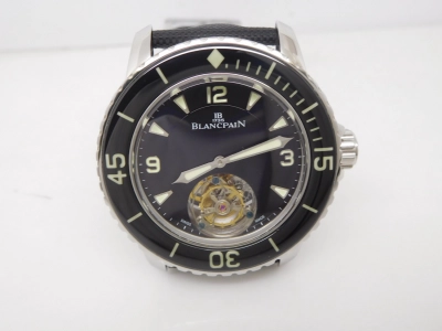 BLP027- watch cover