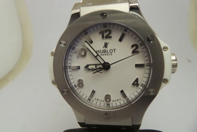 HUB061A- watch cover