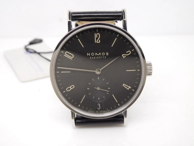 NOM017A- watch cover