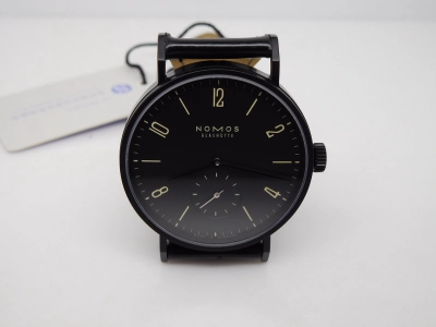 NOM017G- watch cover