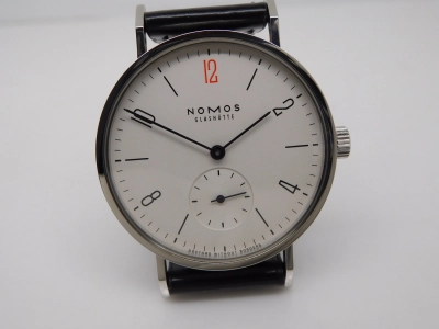 NOM018B- watch cover