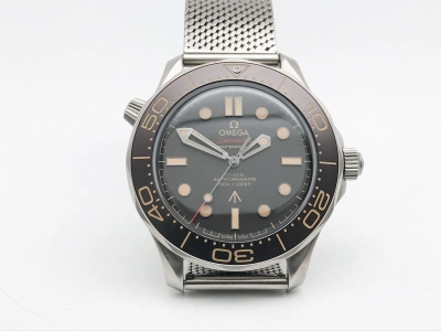 OMG0843 watch cover
