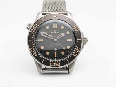 OMG0886 watch cover