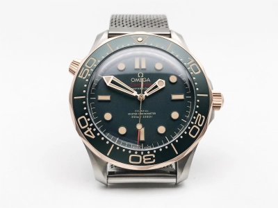 OMG0890 watch cover