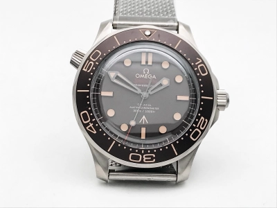 OMG0925 watch cover
