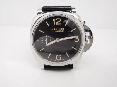 PN676LE watch cover