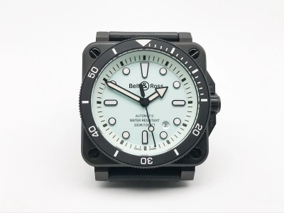 R142B watch cover