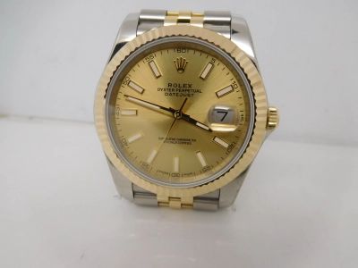 R2DJ0198E watch cover