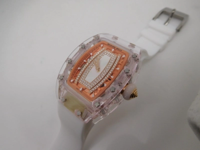 RM0107B- watch cover